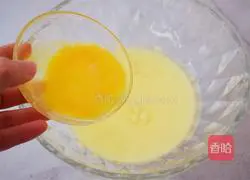 Cartoon milk biscuits Illustration of how to do it 3