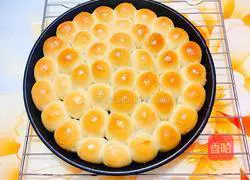 Illustration of how to make money buns 16