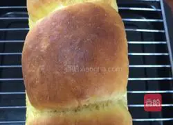 Illustration of how to make osmanthus and coconut toast 10