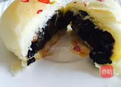 Illustration of how to make crispy five-nut mooncakes 18