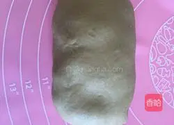 Illustration of how to make matcha honey bean toast 11