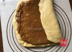 Double Illustration of how to make brushed brown sugar mochi toast 11