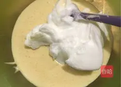  Illustration of how to make chive and meat floss rolls 12