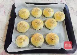 Illustration of how to make mustard vegetable and fresh meat mooncakes 19