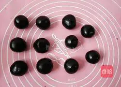 Illustration of how to make colorful snowskin mooncakes 6