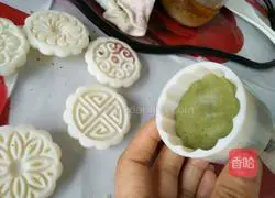 Osmanthus-flavored mooncake Practice illustration 6