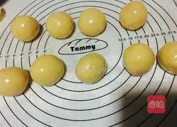 Illustration of how to make fruity mooncakes 5