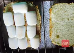 Illustration of how to make marshmallow toast 3