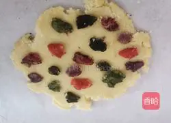 Illustration of how to make little cat cartoon cookies 10