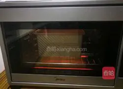 Illustration of how to make mellow milk toast 25