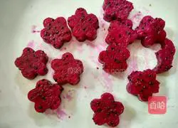 Illustration of how to make jelly mooncakes 2