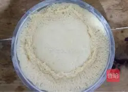 Illustration of hand kneading toast 10