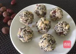 Illustration of how to make five-nut mooncake fillings 7