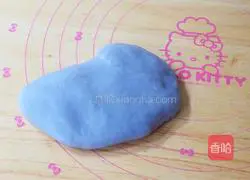 Illustration of how to make snow-skin mooncakes with rose filling 14