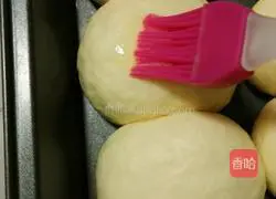Illustration of how to make soft buns 11