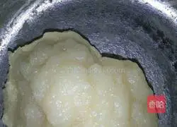 Illustration of how to make strawberry filling mooncakes 6