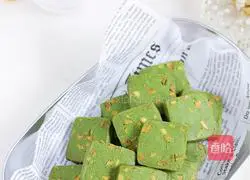 Illustration of how to make matcha pistachio biscuits 14