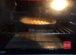 Illustration of how to make money buns 14