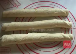 Illustration of how to make chive cheese toast 12