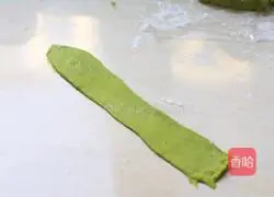 Illustration of how to make spinach and sausage buns 12