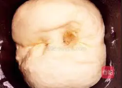 Illustration of how to make black sesame buns 8