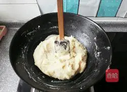 Illustration of how to make white kidney bean fruit mooncake filling 9