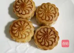 Illustration of how to make Wuren Cantonese mooncakes 11