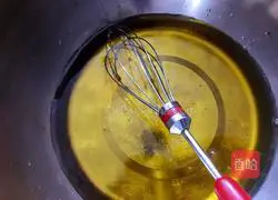 Cantonese-style bean paste and egg yolk Illustration of how to make moon cakes 1