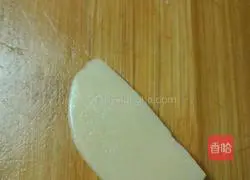 Illustration of how to make swan biscuits 7