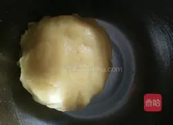 Illustration of how to make custard filling (moon cake filling) 14