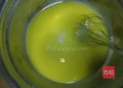 Illustration of how to make strawberry-flavored biscuits 2