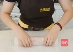 Illustration of how to make meat floss salad roll 17