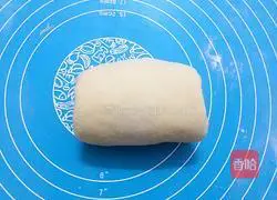 Illustration of making honey bean toast 13