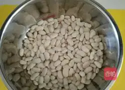 Illustration of how to make cloud bean and vegetable juice mooncakes 1