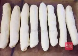 Illustration of how to make crispy buns without kneading 13