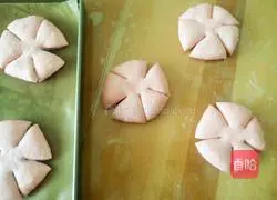 Illustration of how to make Sakura Bean Paste Buns 11