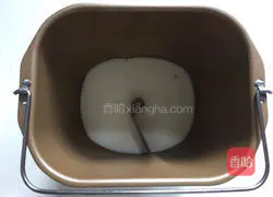 Double-color water cube toast Illustration of making bread 1