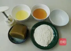 Cantonese lotus seed mooncake recipe 1