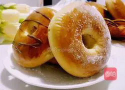 Illustration of how to make bread donuts 12