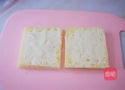 Illustration of how to make egg cheese toast toast 4