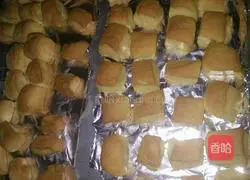 Illustration of how to make square handmade biscuits 9