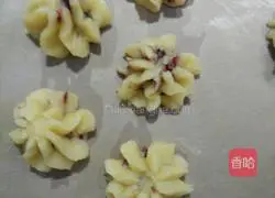 Illustration of how to make cranberry cookies 6