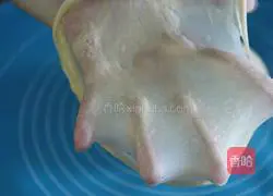 Sausage Bread Recipe Illustration 3