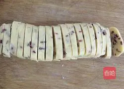 Illustration of how to make cranberry cookies 14