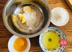 Complementary food-egg yolk biscuits recipe 1