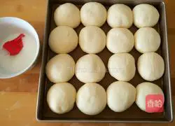 Illustration of how to make milk-flavored crispy meal packets 13