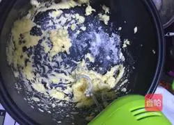 Illustration of how to make matcha two-color biscuits 3