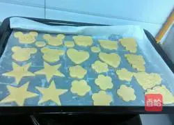 Illustration of how to make cartoon cookies 8