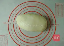 Illustration of how to make colorful snowskin mooncakes 8