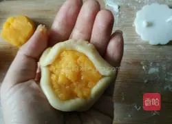 Illustration of how to make snowskin mooncakes with milky egg yolk filling 7